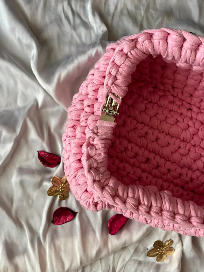 Metalna kopča na roze Ključ torbi, izbliza